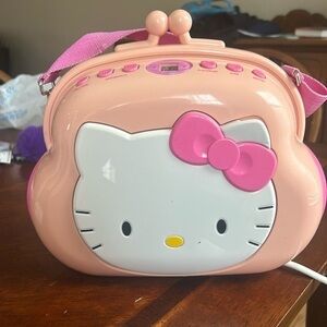 Hello Kitty Sanrio Purse Boombox - am/fm cd and radio player